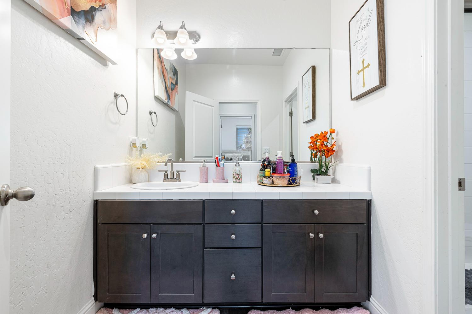 4167 Poe Ave, Clovis, CA 93619
