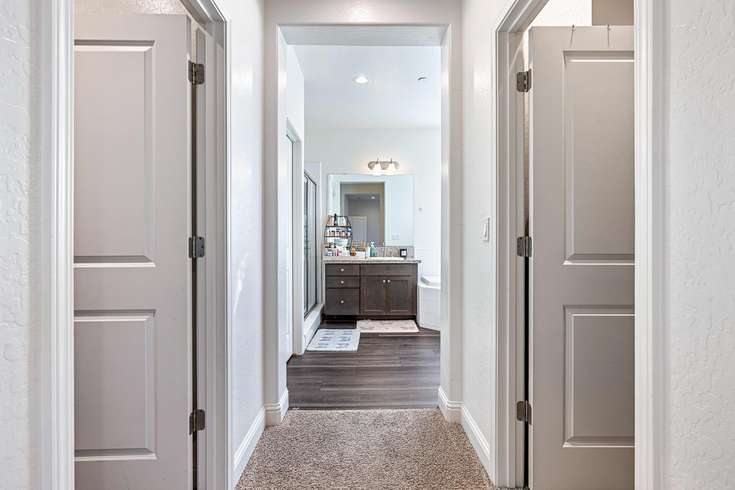 4167 Poe Ave, Clovis, CA 93619