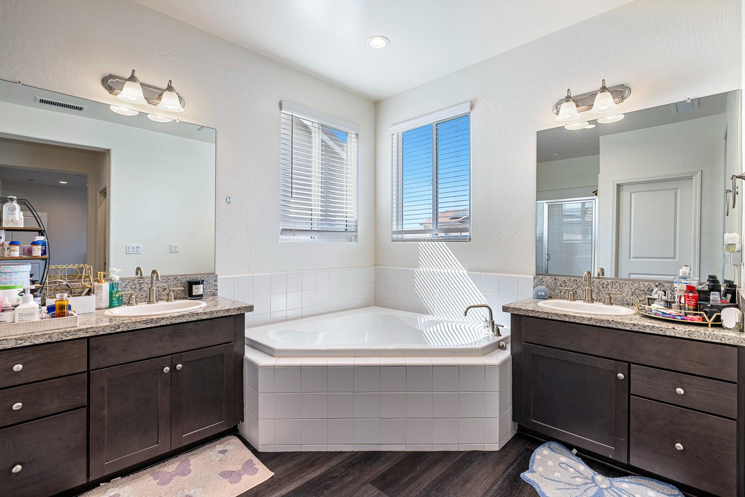 4167 Poe Ave, Clovis, CA 93619