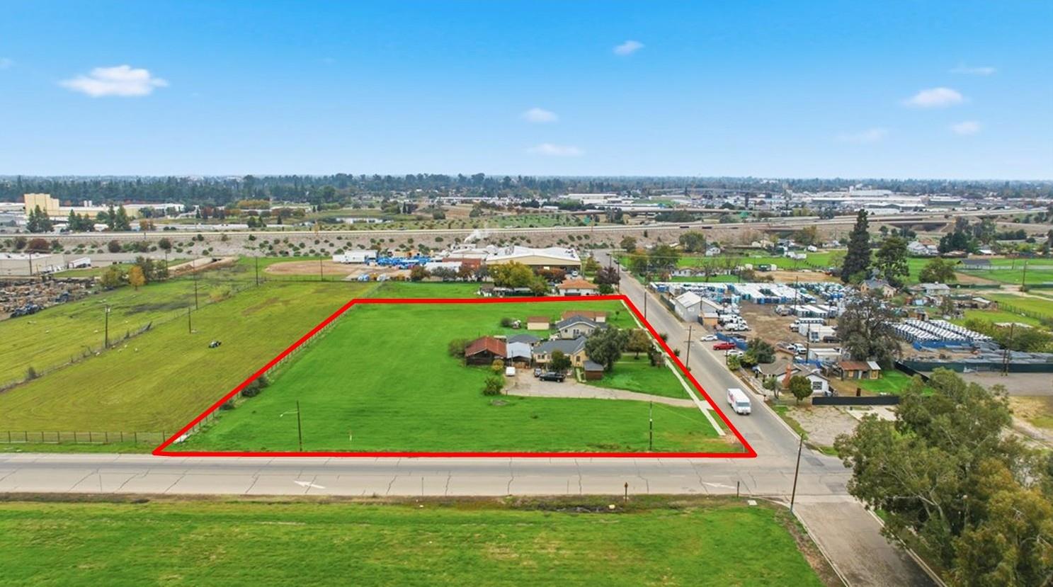 630 S Fruit Ave, Fresno, CA 93706