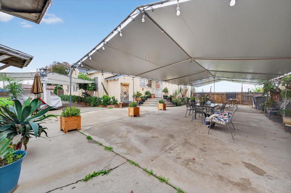630 S Fruit Ave, Fresno, CA 93706