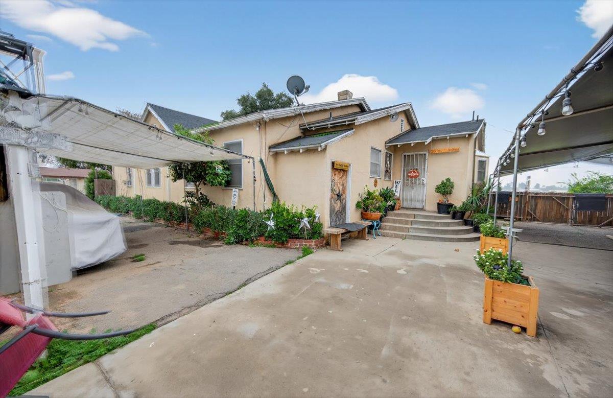 630 S Fruit Ave, Fresno, CA 93706