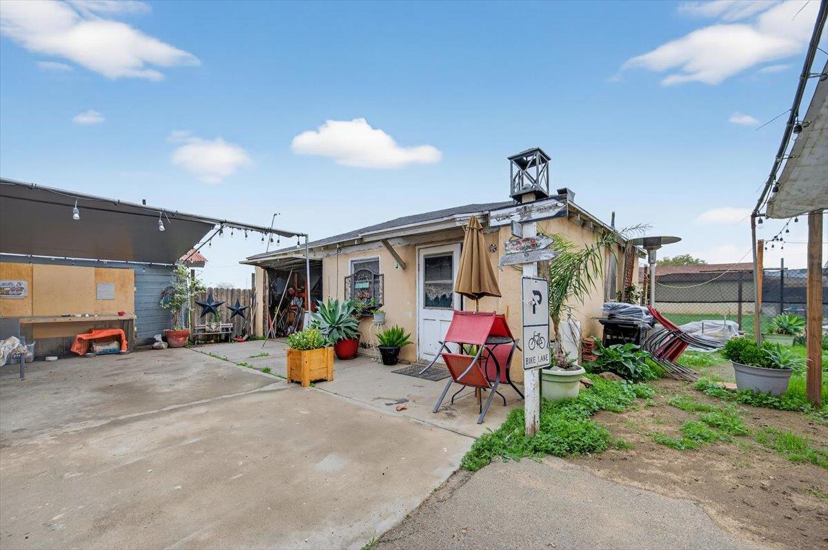 630 S Fruit Ave, Fresno, CA 93706