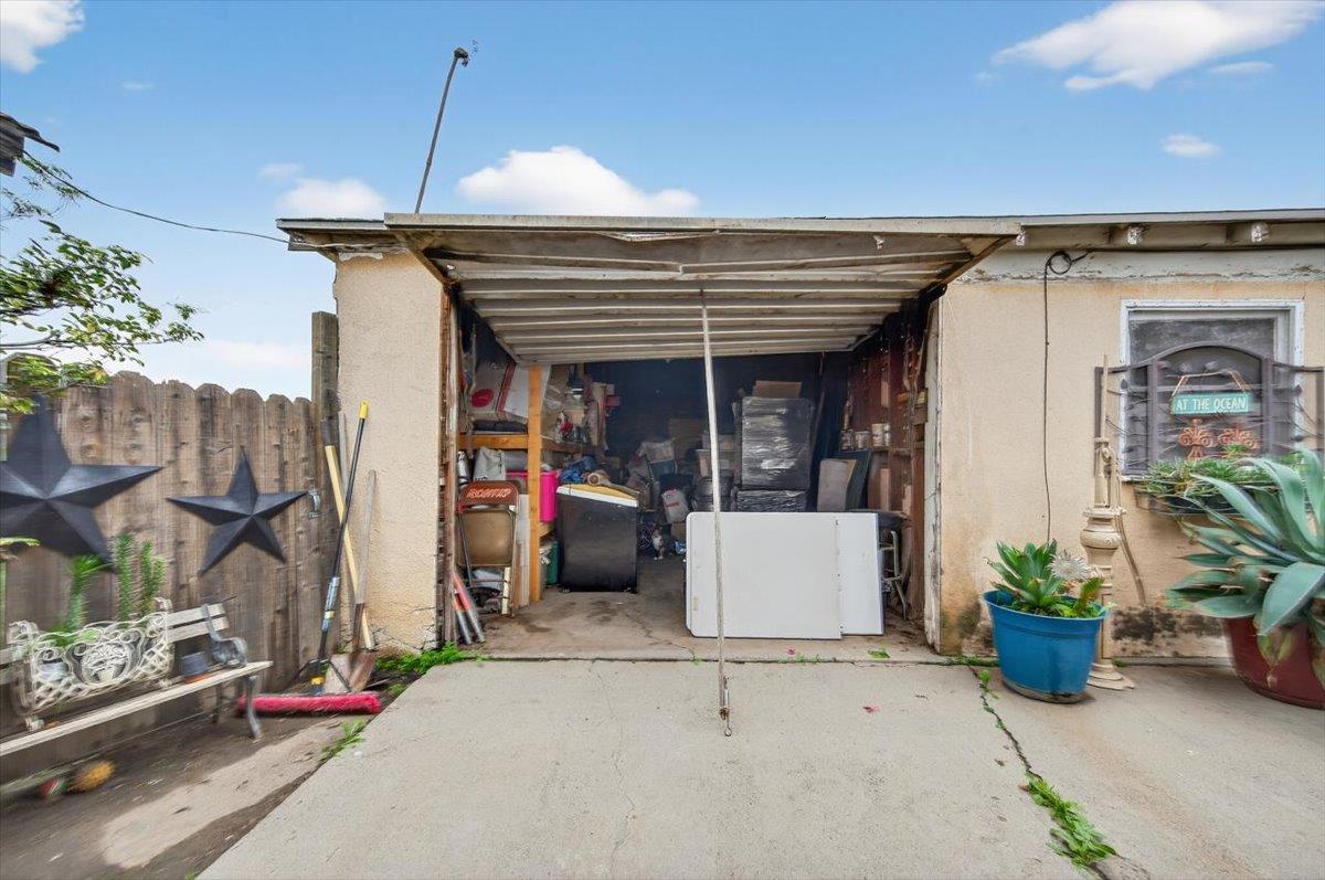630 S Fruit Ave, Fresno, CA 93706