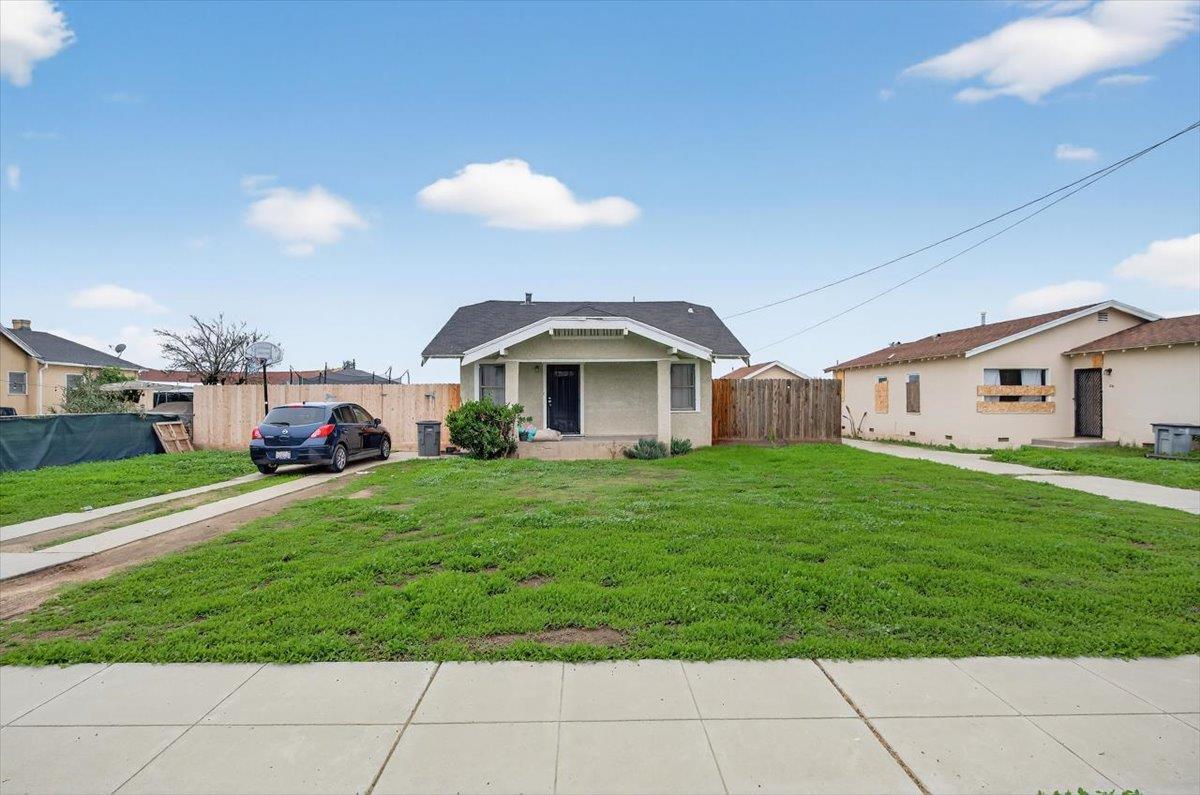 630 S Fruit Ave, Fresno, CA 93706