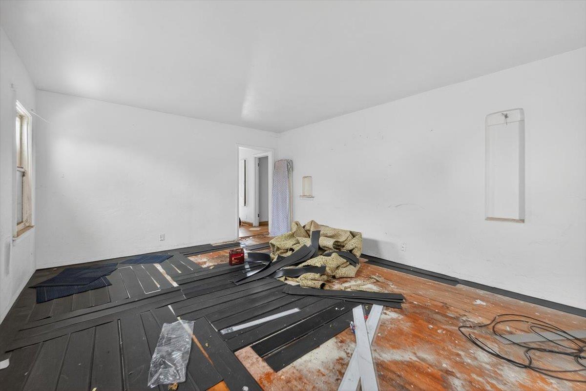630 S Fruit Ave, Fresno, CA 93706