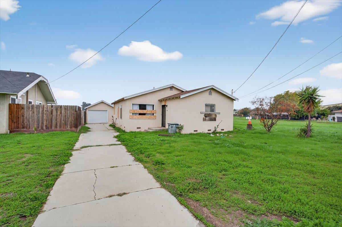 630 S Fruit Ave, Fresno, CA 93706