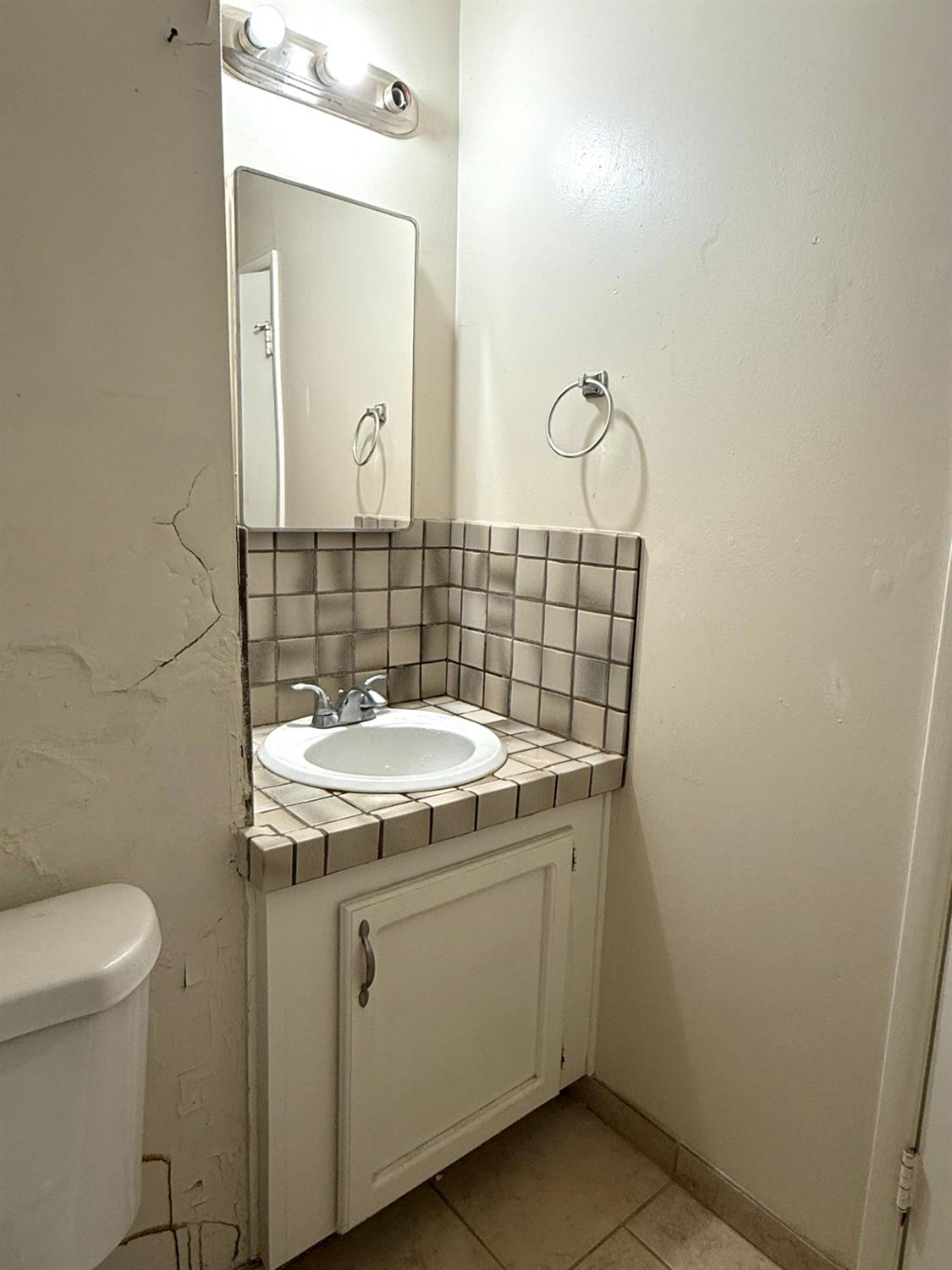 1075 N Princeton Ave, Coalinga, CA 93210