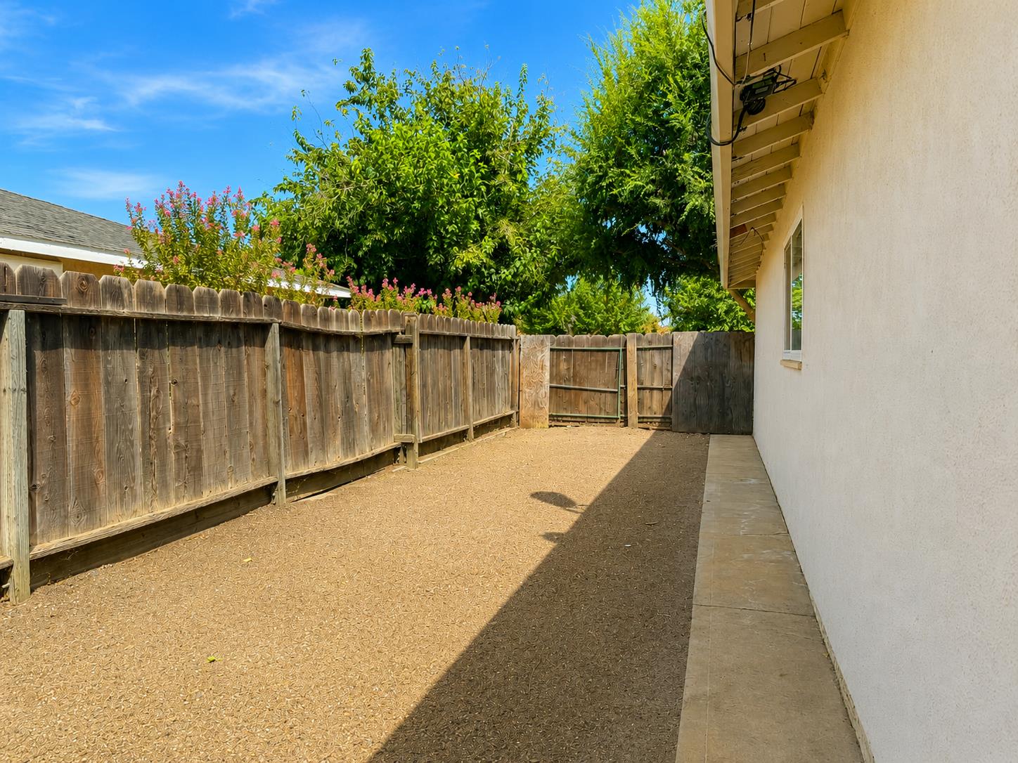 1075 N Princeton Ave, Coalinga, CA 93210