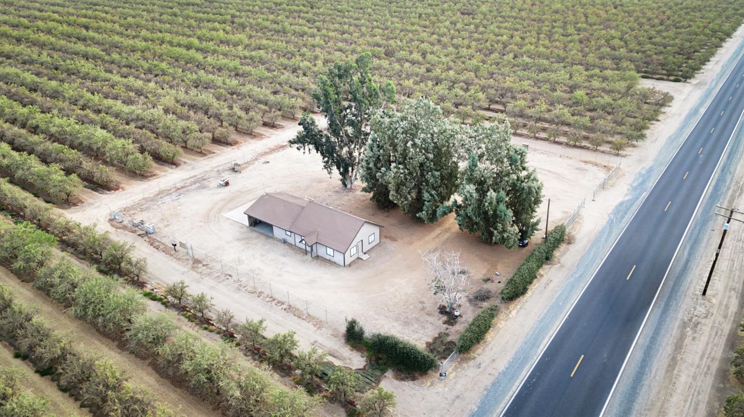 1 Avenue 120, Tipton, CA 93272