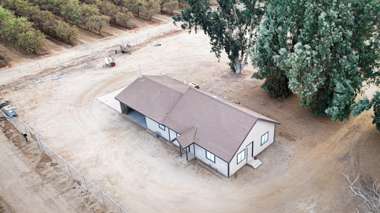1 Avenue 120, Tipton, CA 93272
