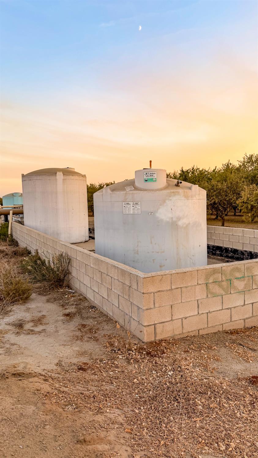 1 Avenue 120, Tipton, CA 93272
