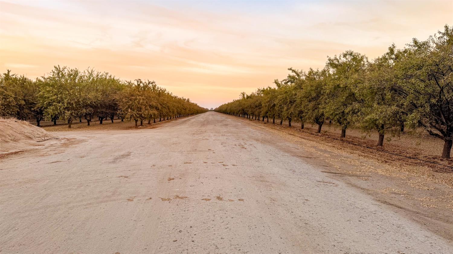 1 Avenue 120, Tipton, CA 93272