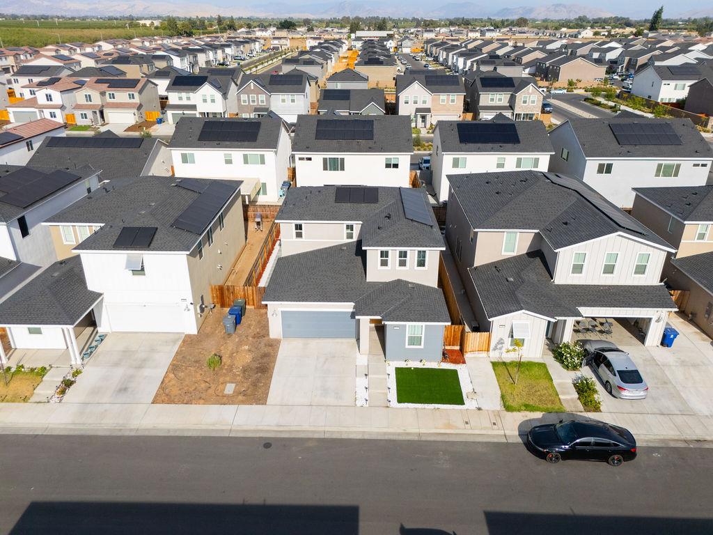 3279 Montana Ave, Clovis, CA 93619