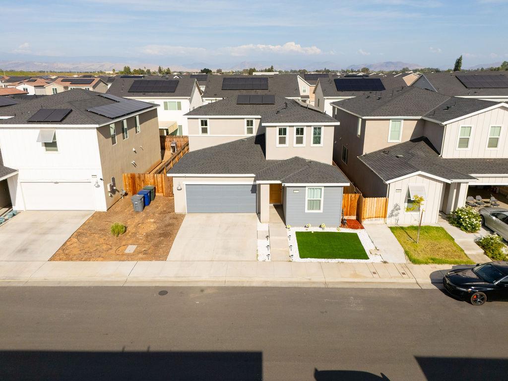 3279 Montana Ave, Clovis, CA 93619