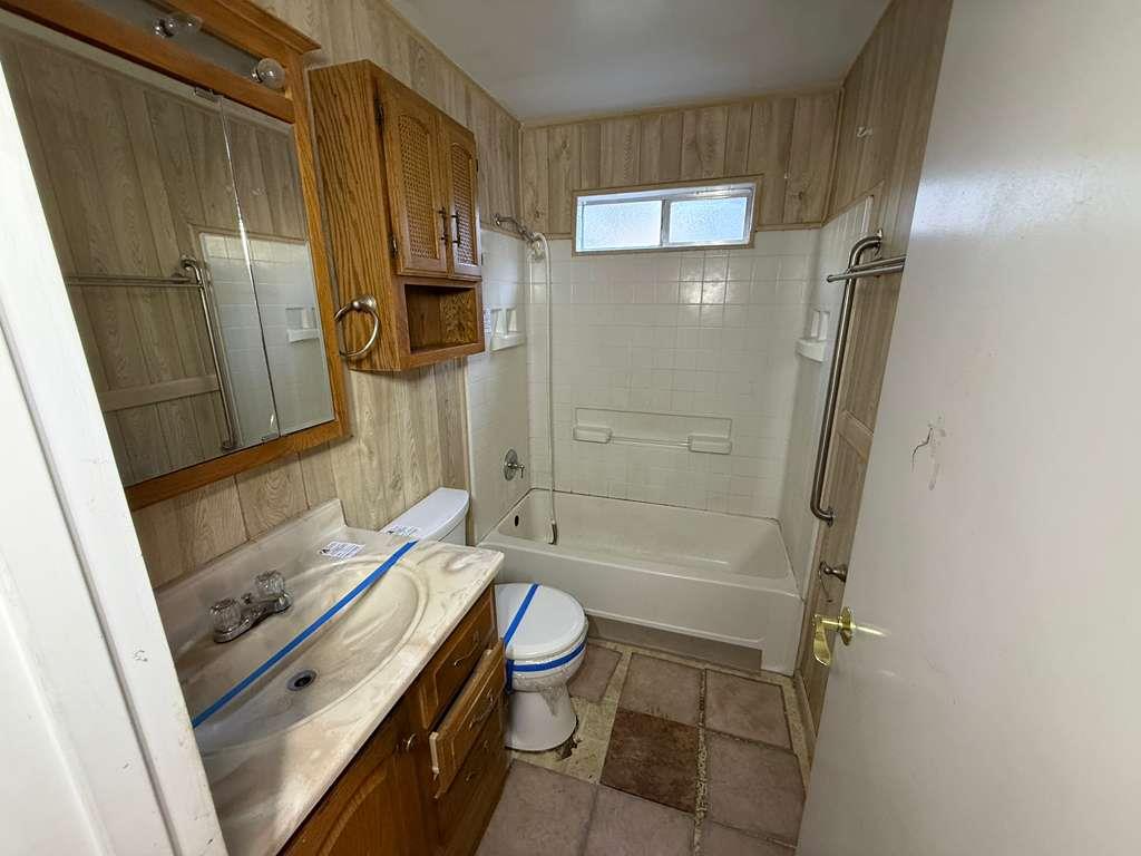 3116 N Arthur Ave, Fresno, CA 93705