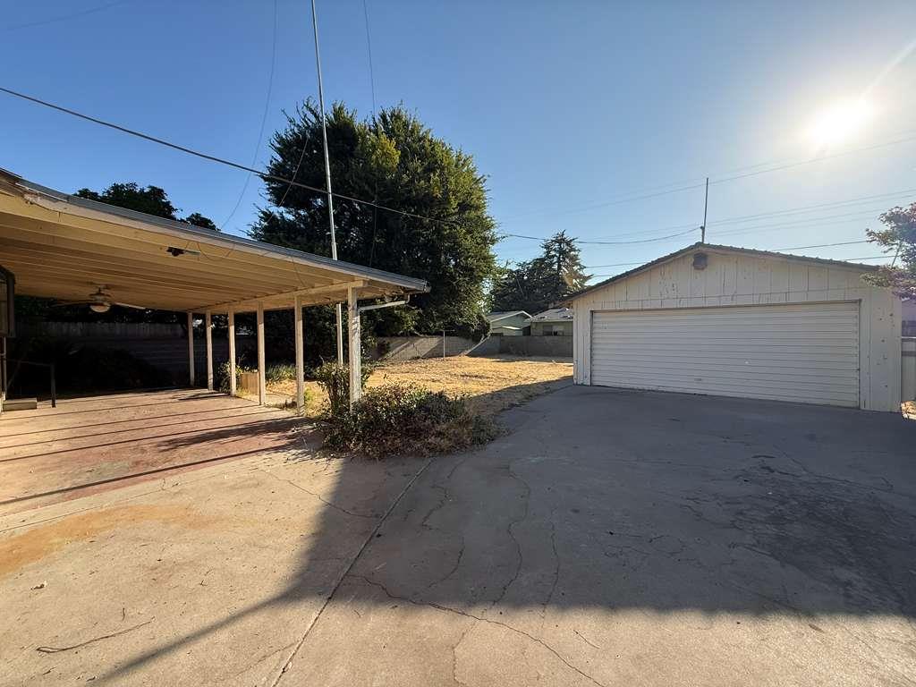 3116 N Arthur Ave, Fresno, CA 93705