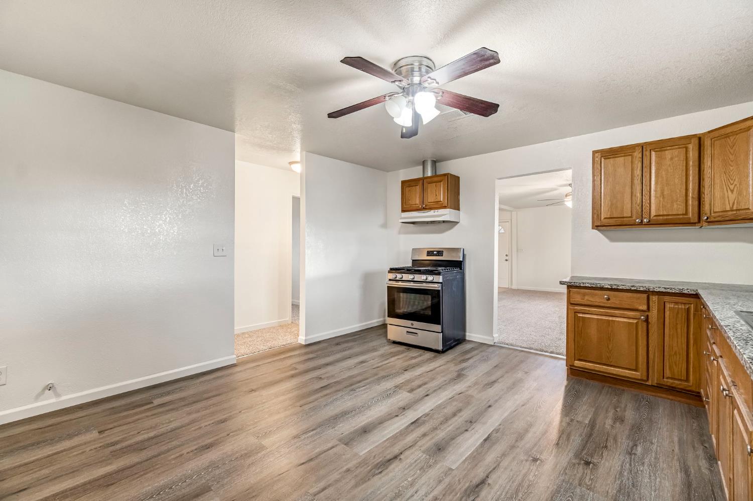 430 S 6Th St, Fowler, CA 93625