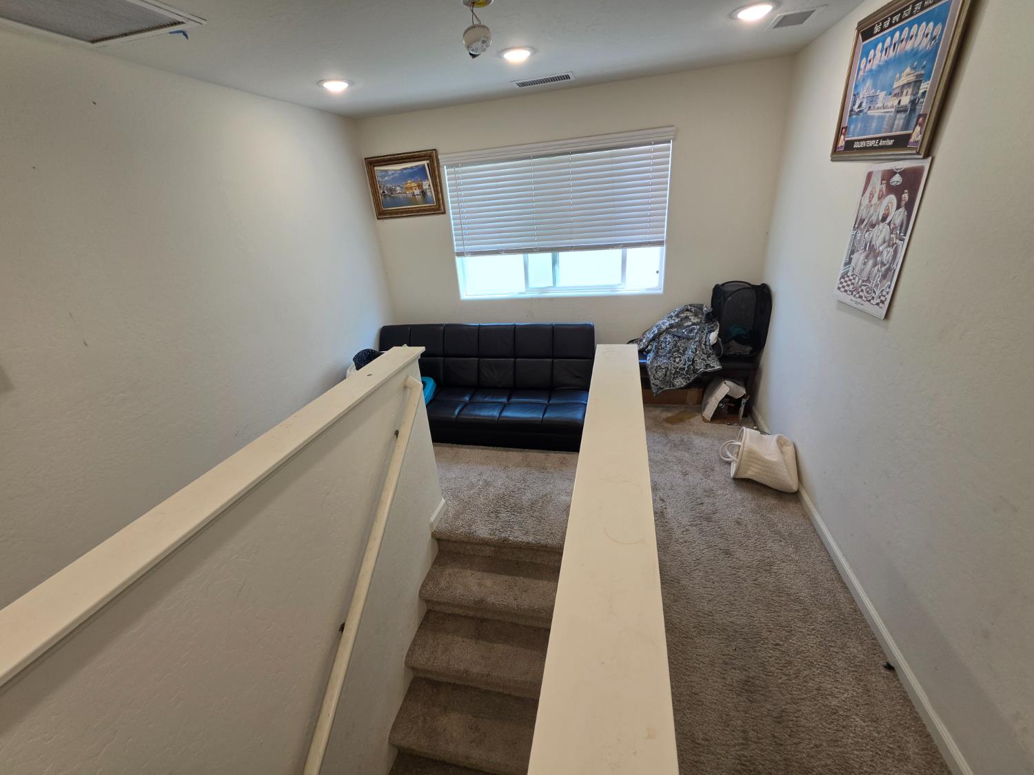 6452 E Malbec Dr, Fresno, CA 93727