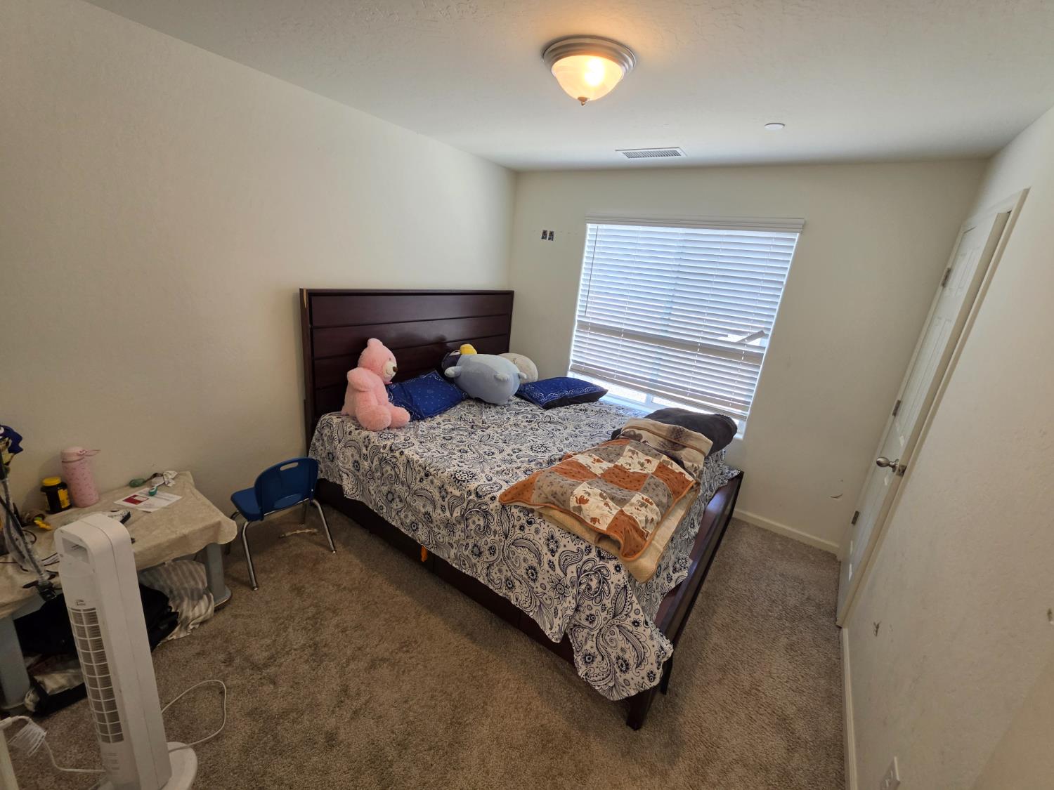 6452 E Malbec Dr, Fresno, CA 93727