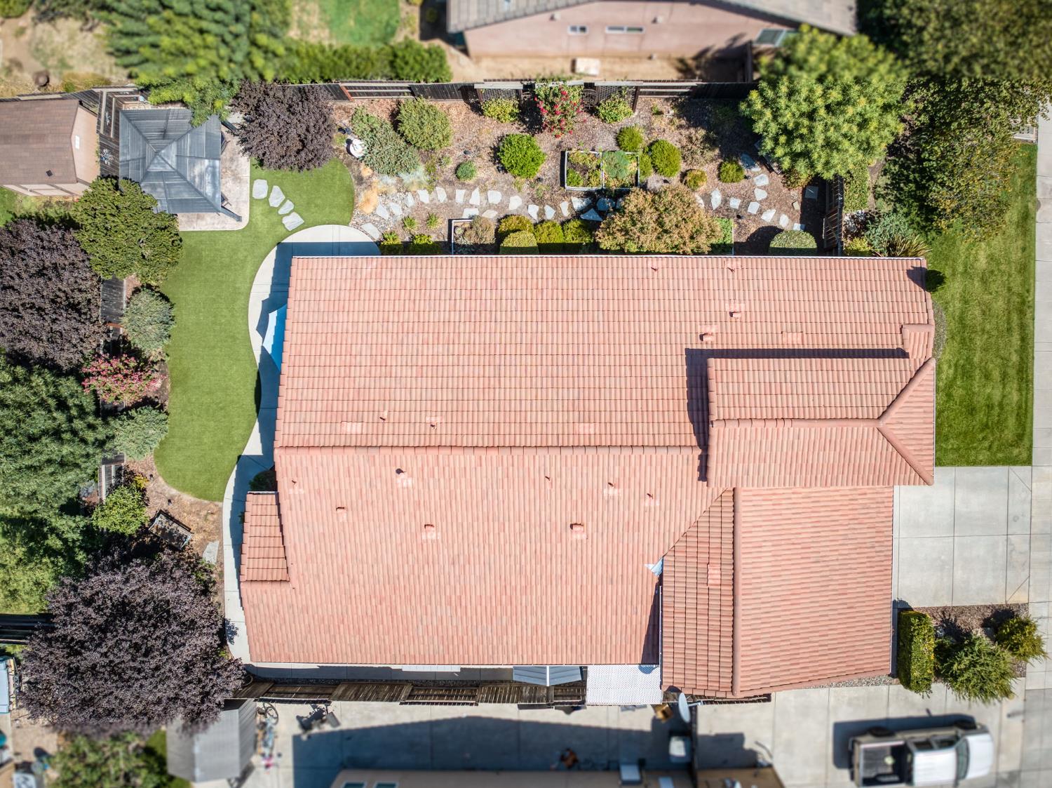 3745 Robinwood Ave, Clovis, CA 93619