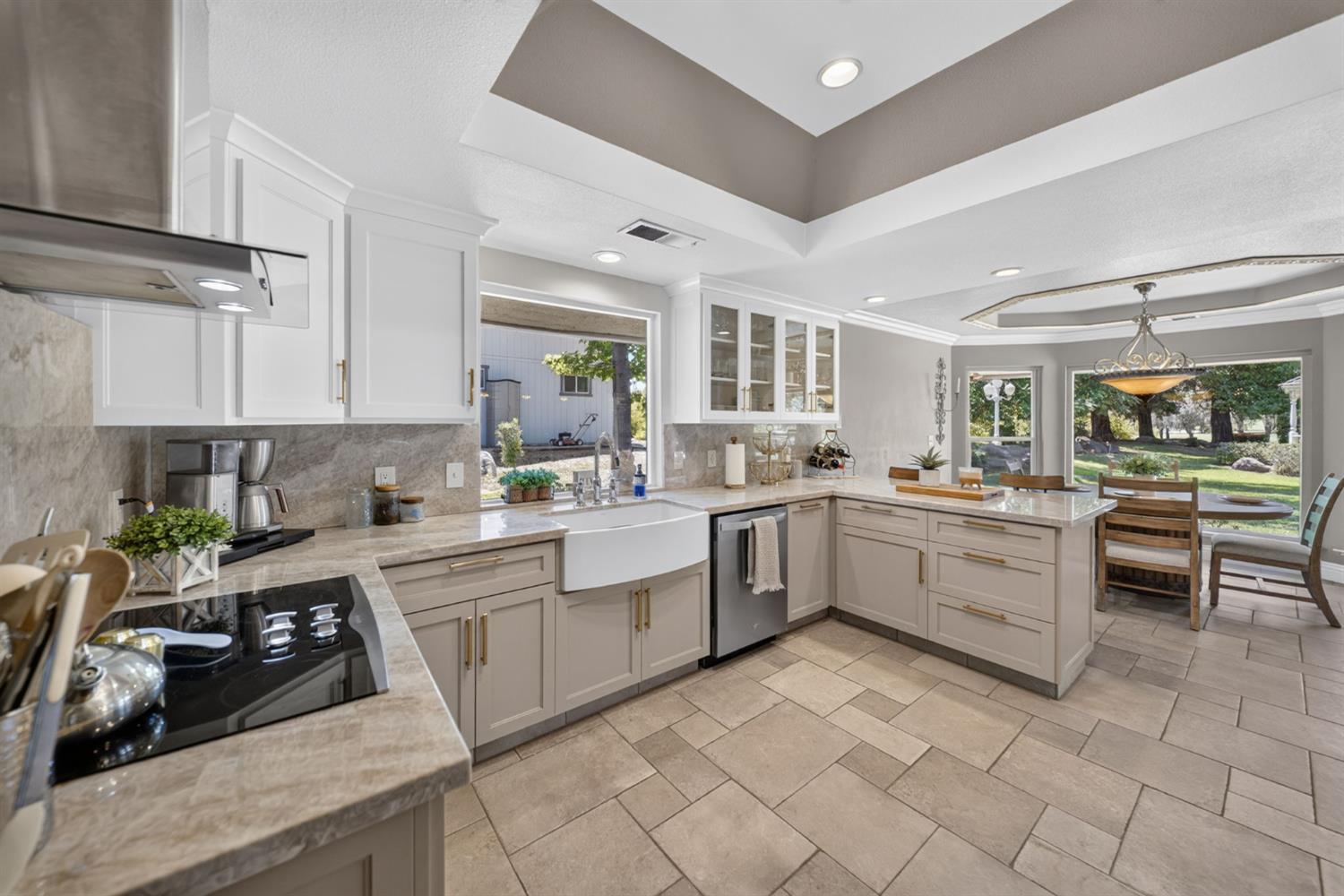 19392 Farallon Rd, Madera, CA 93638