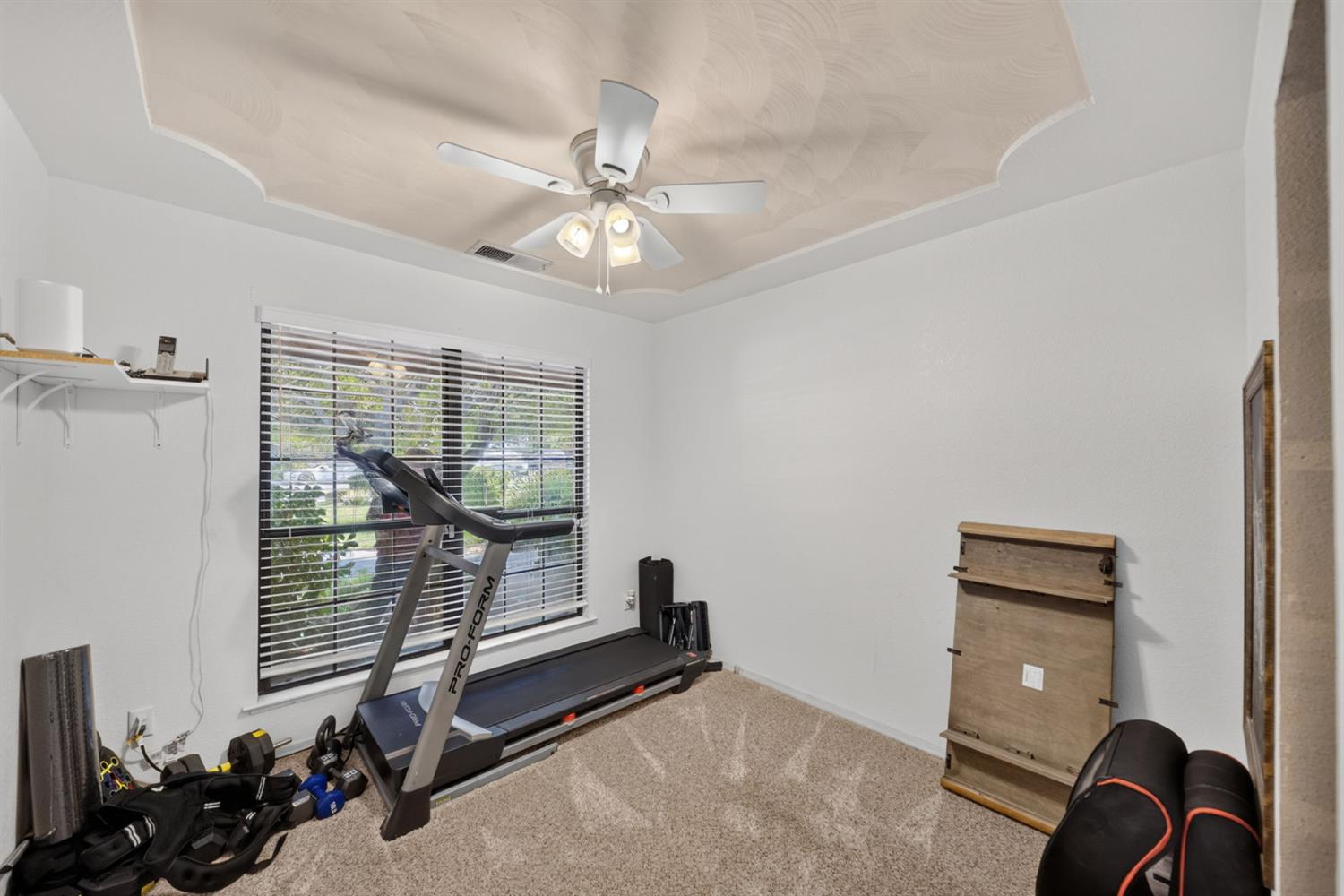 19392 Farallon Rd, Madera, CA 93638