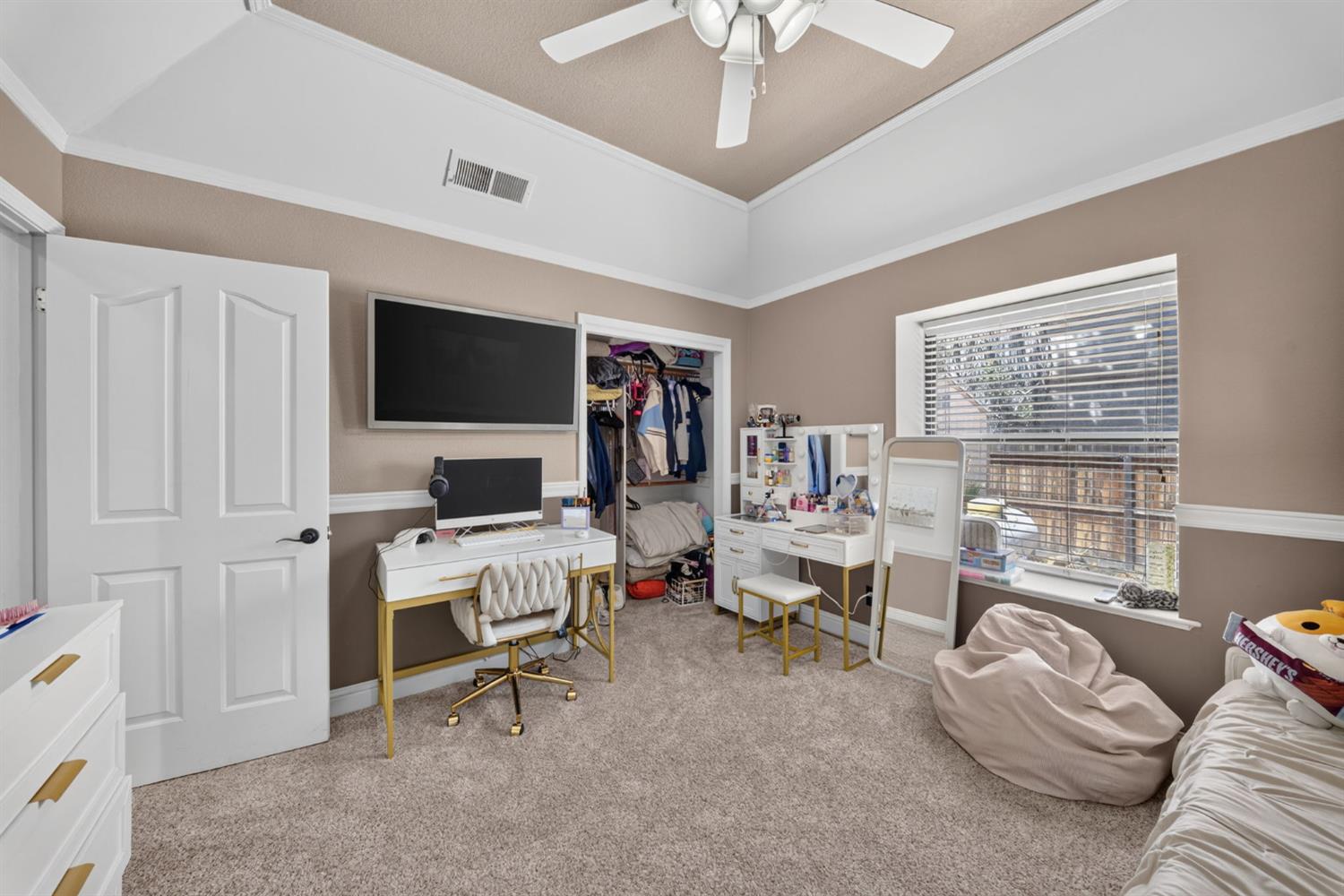 19392 Farallon Rd, Madera, CA 93638