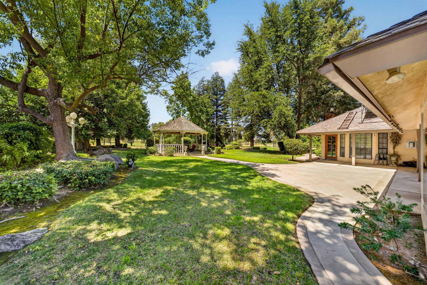 19392 Farallon Rd, Madera, CA 93638