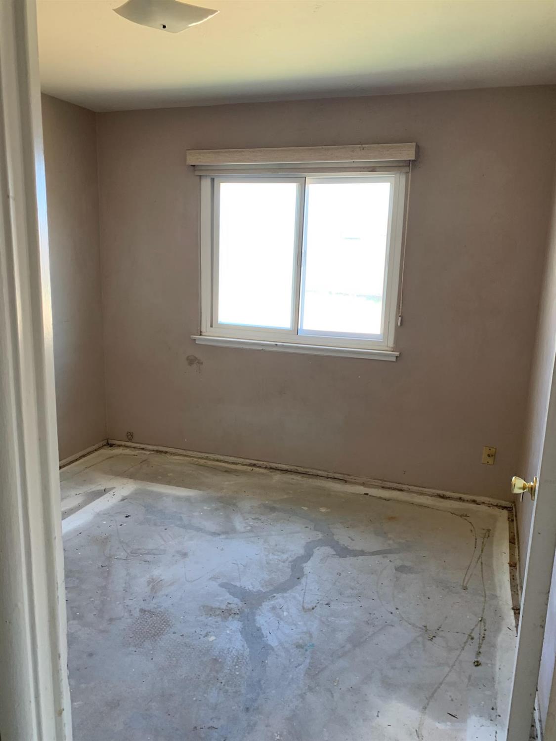 3511 E Rialto Ave, Fresno, CA 93726
