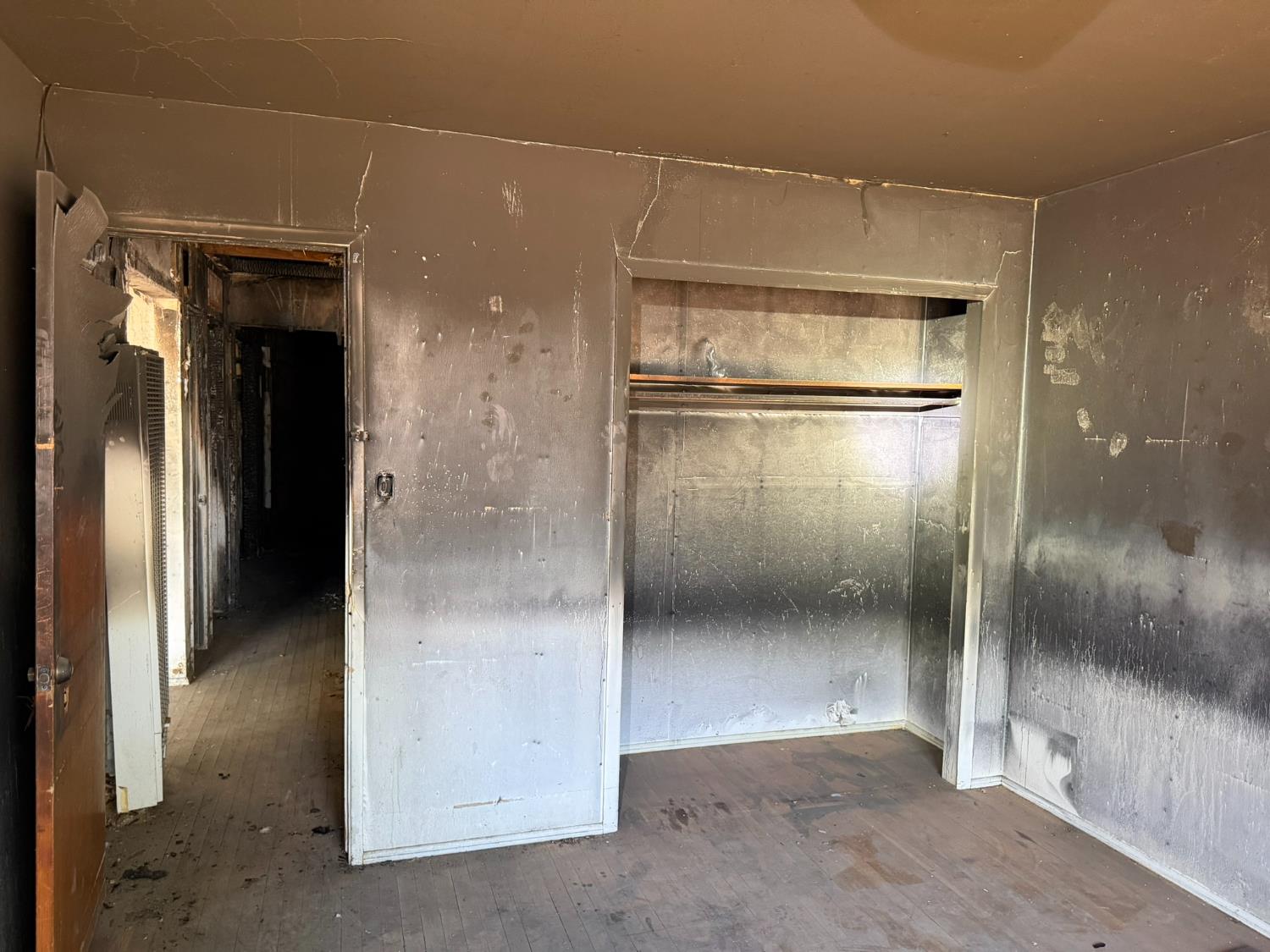 740 E Monterey St, Avenal, CA 93204
