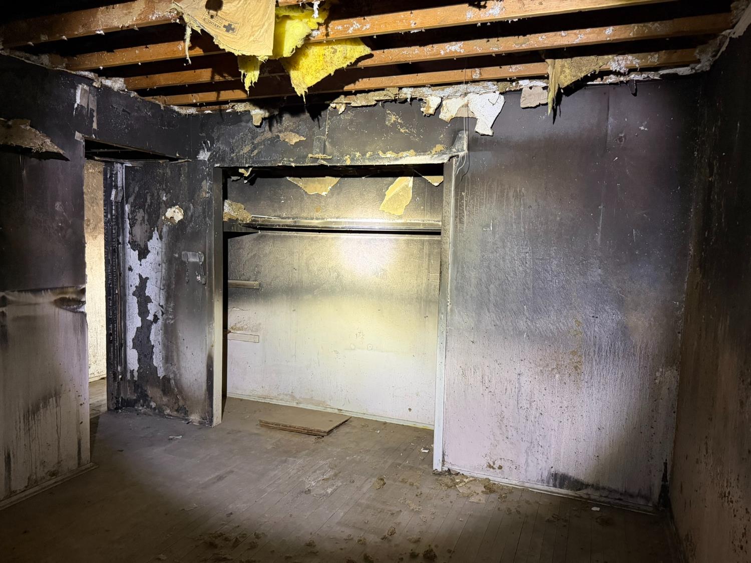 740 E Monterey St, Avenal, CA 93204
