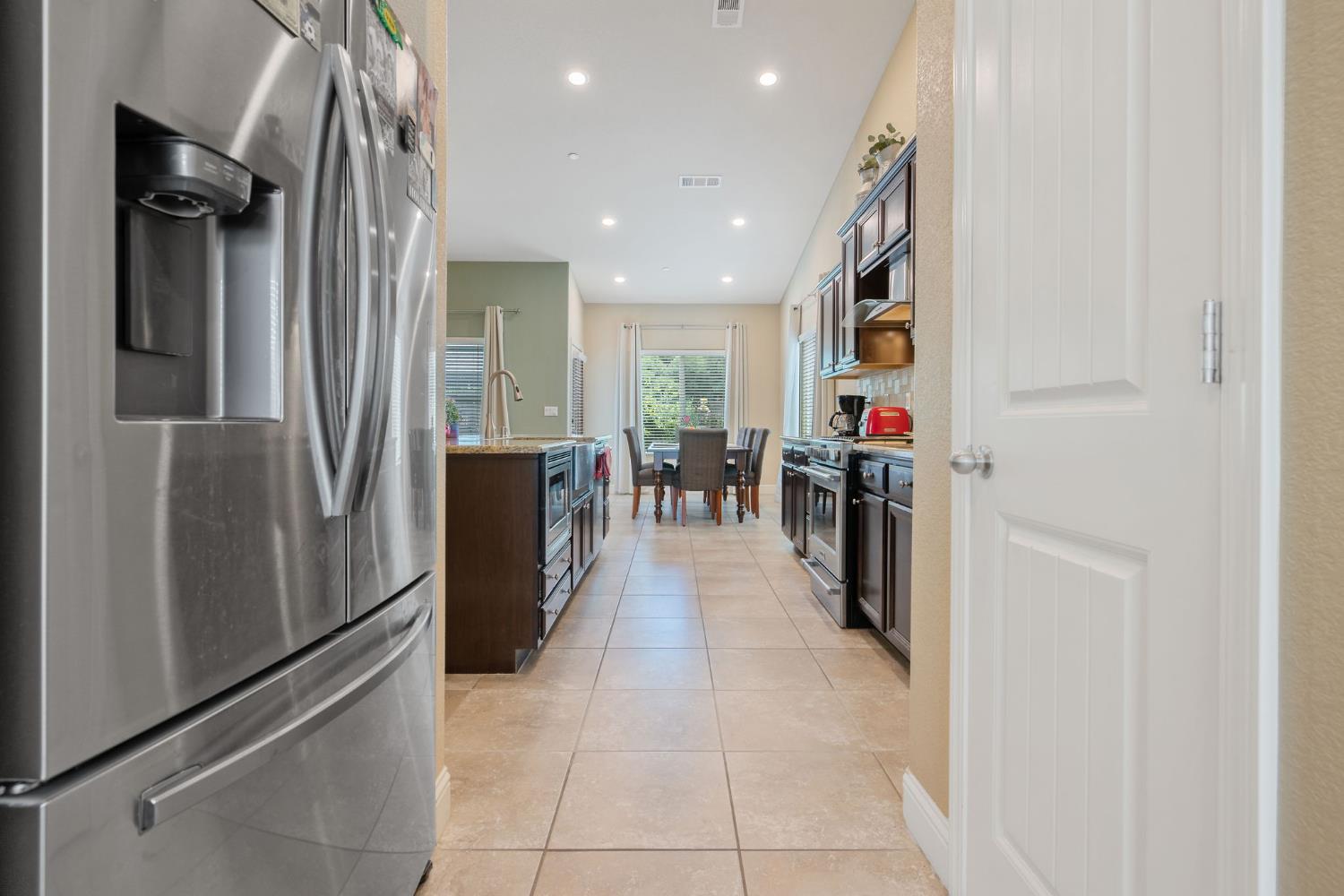 3938 W Vine, Visalia, CA 93291