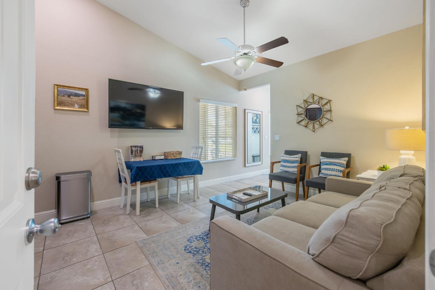 3938 W Vine, Visalia, CA 93291