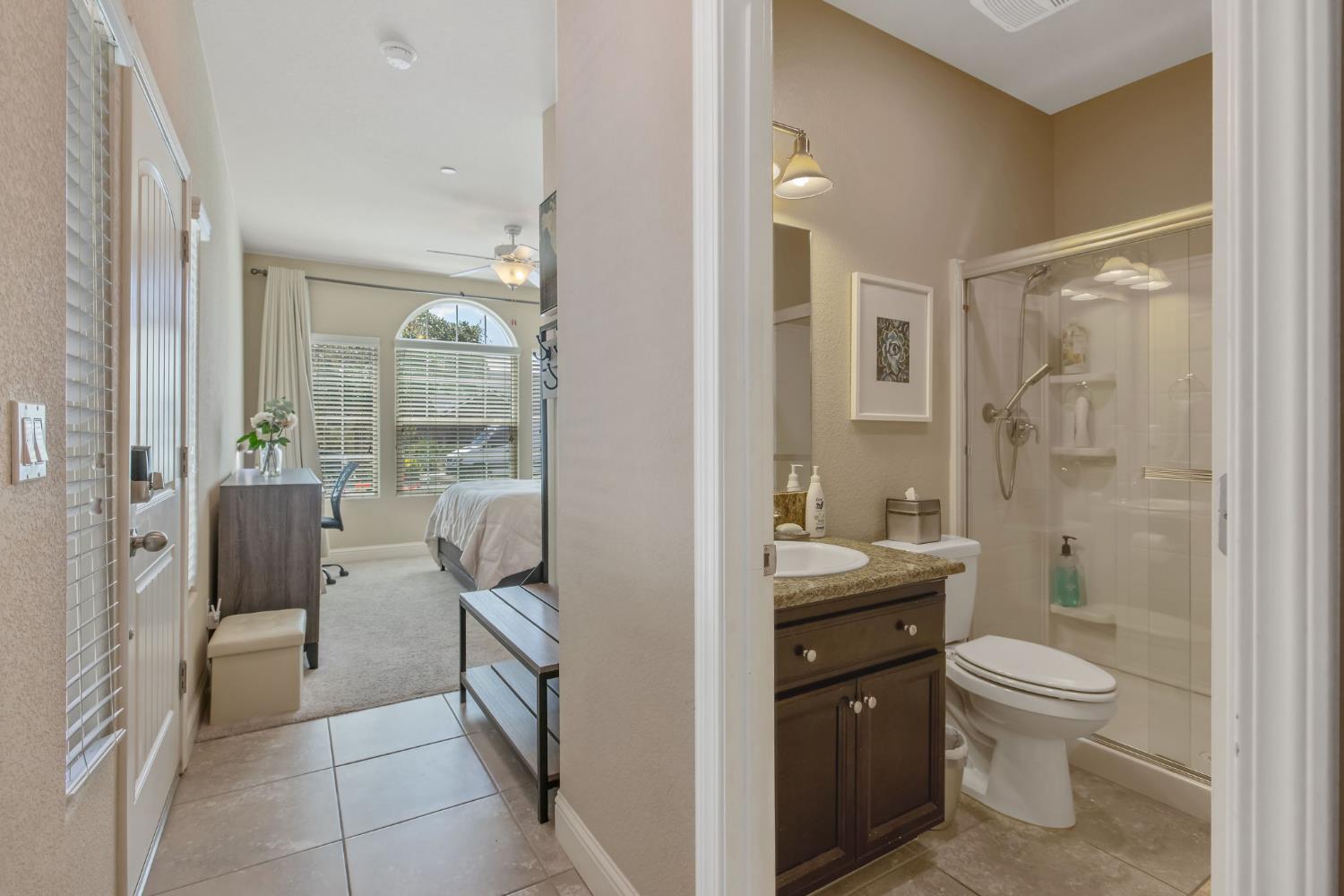 3938 W Vine, Visalia, CA 93291