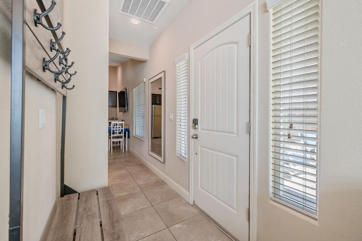 3938 W Vine, Visalia, CA 93291