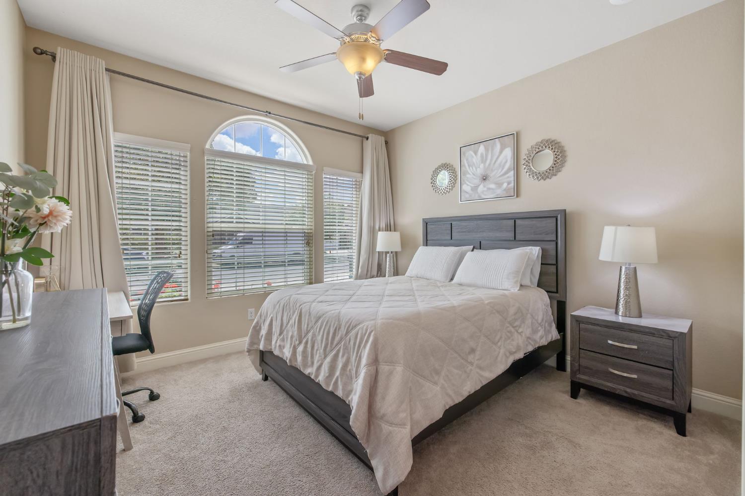 3938 W Vine, Visalia, CA 93291