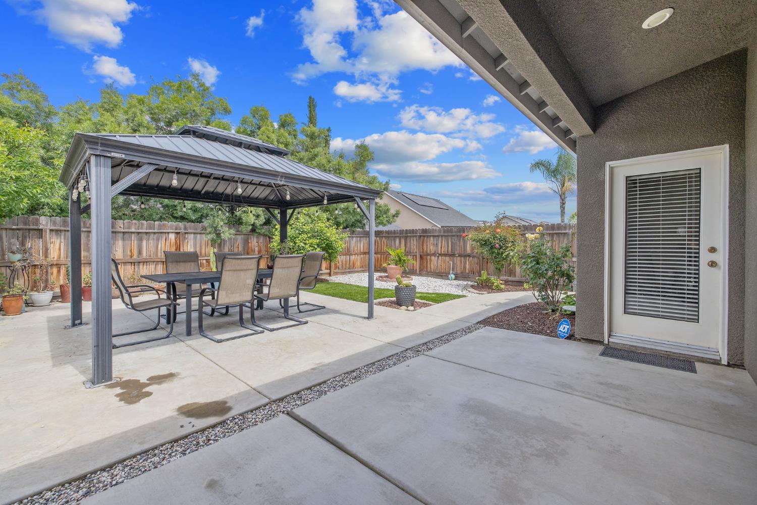 3938 W Vine, Visalia, CA 93291
