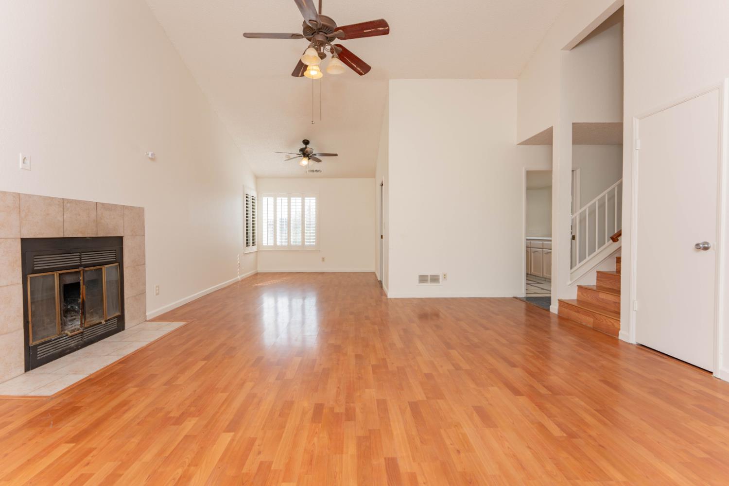 2238 N Carol Ave, Fresno, CA 93722