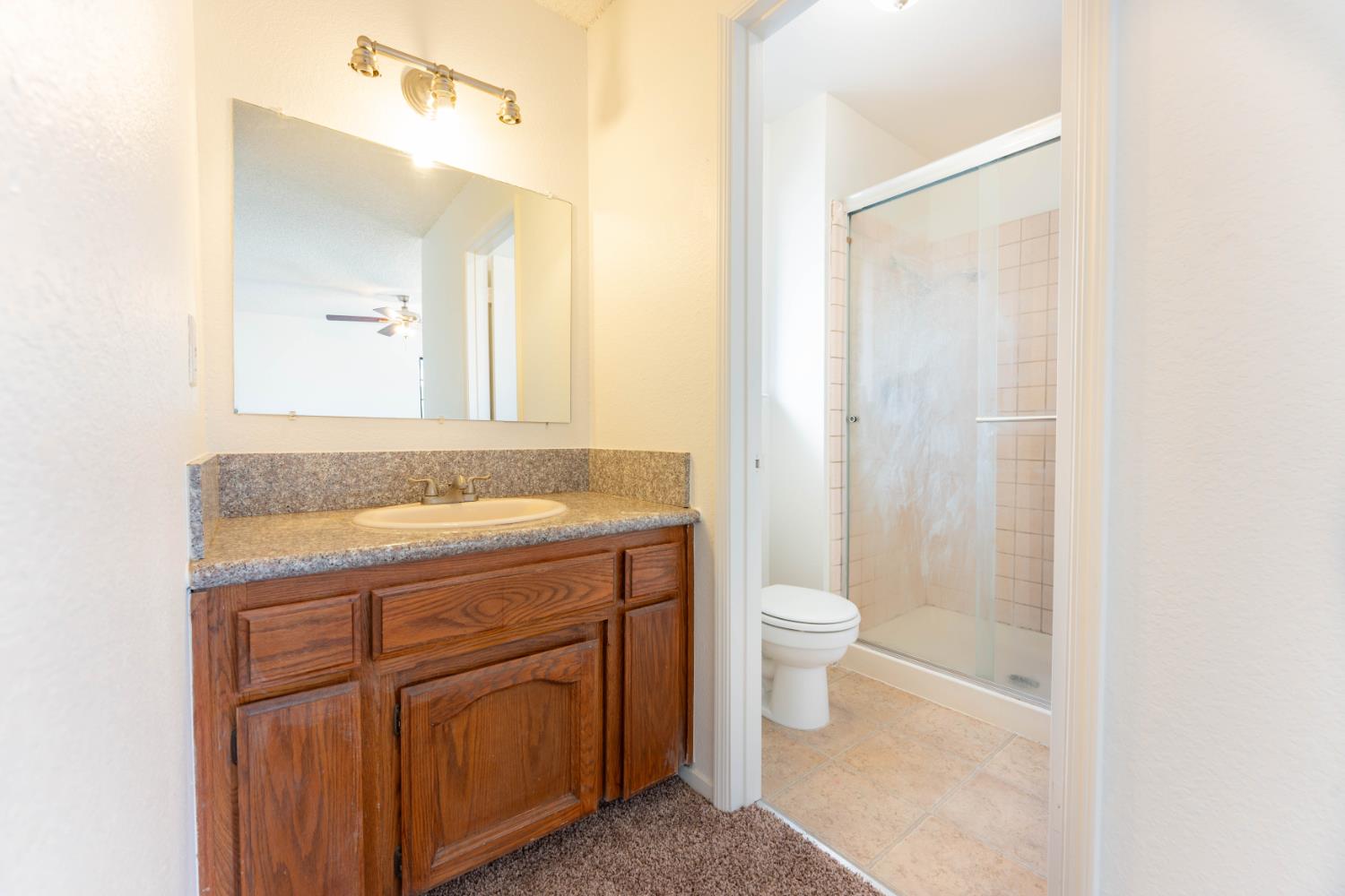 2238 N Carol Ave, Fresno, CA 93722