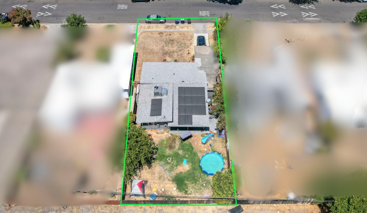 1147 W Lansing Way, Fresno, CA 93705