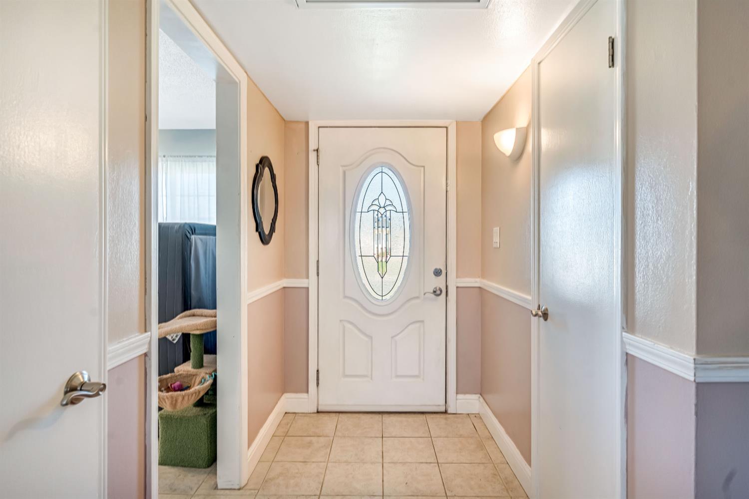 524 Rall Ave, Clovis, CA 93612
