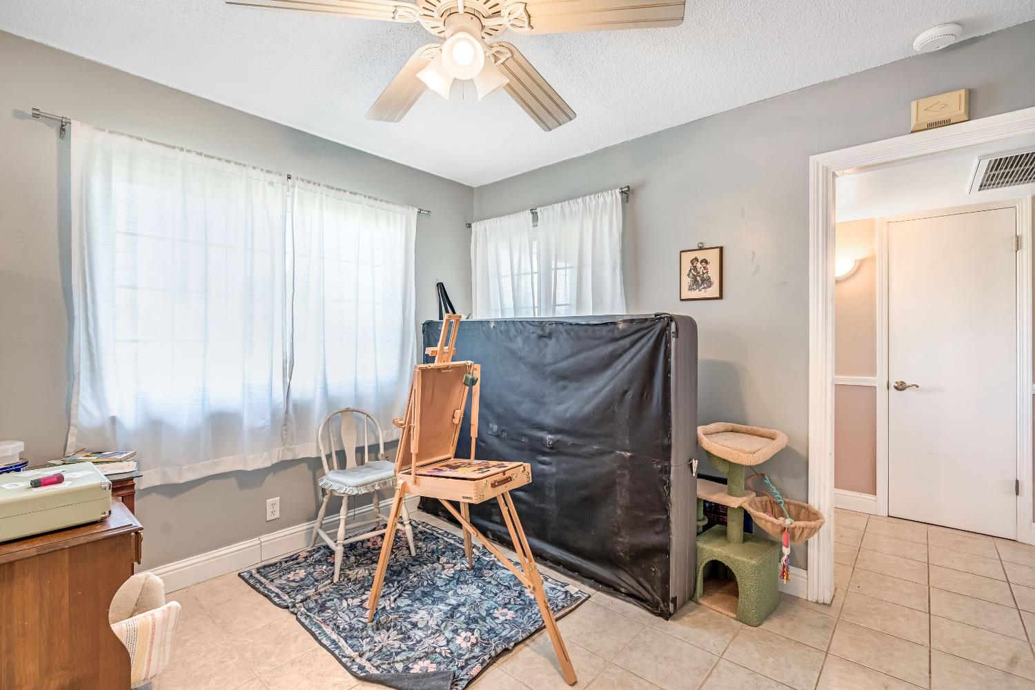 524 Rall Ave, Clovis, CA 93612