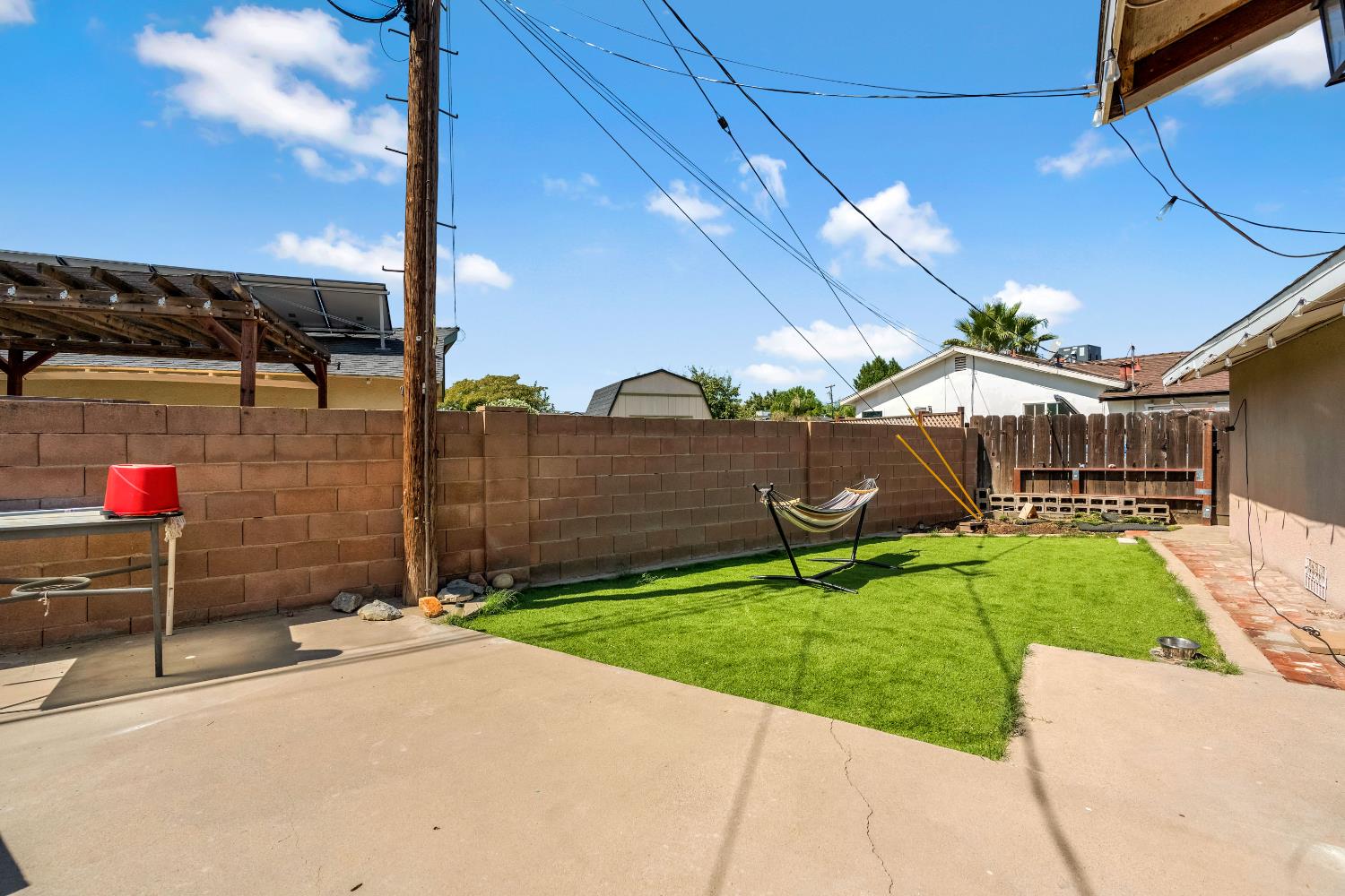 524 Rall Ave, Clovis, CA 93612