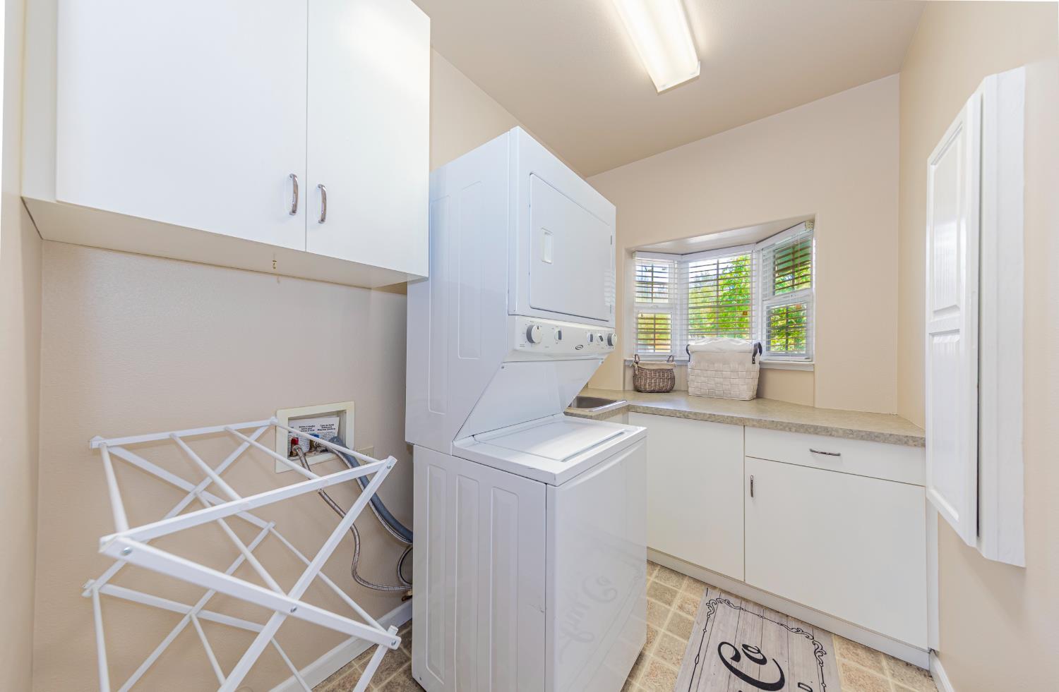 41282 Singing Hills Cir, Ahwahnee, CA 93601