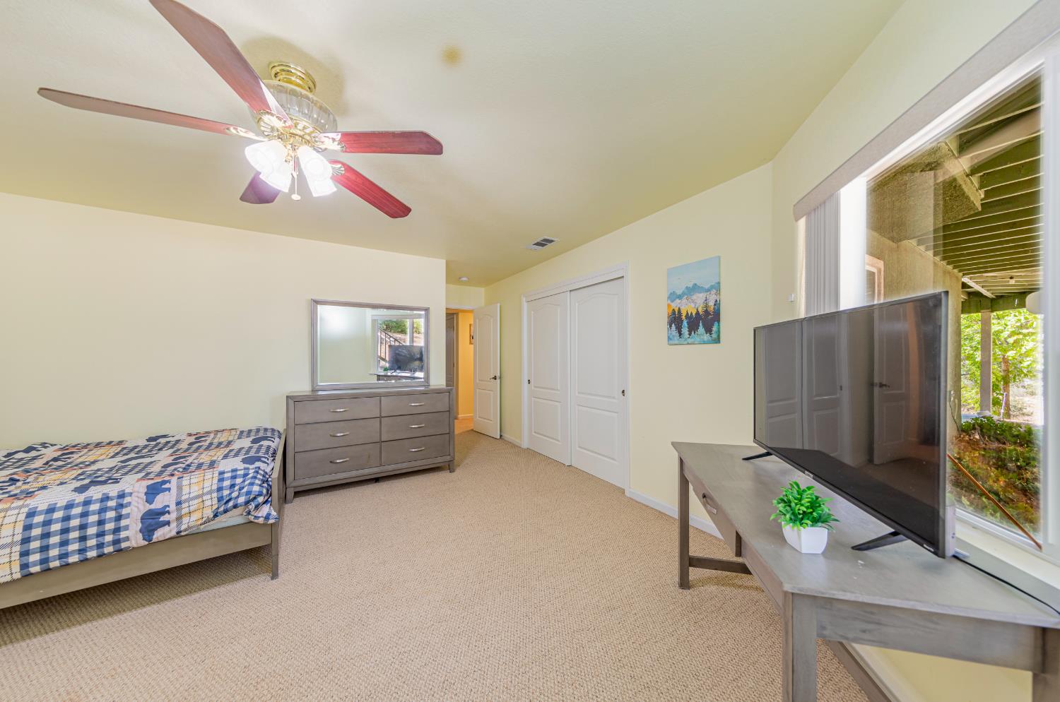 41282 Singing Hills Cir, Ahwahnee, CA 93601