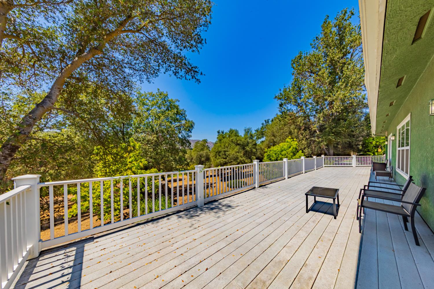 41282 Singing Hills Cir, Ahwahnee, CA 93601