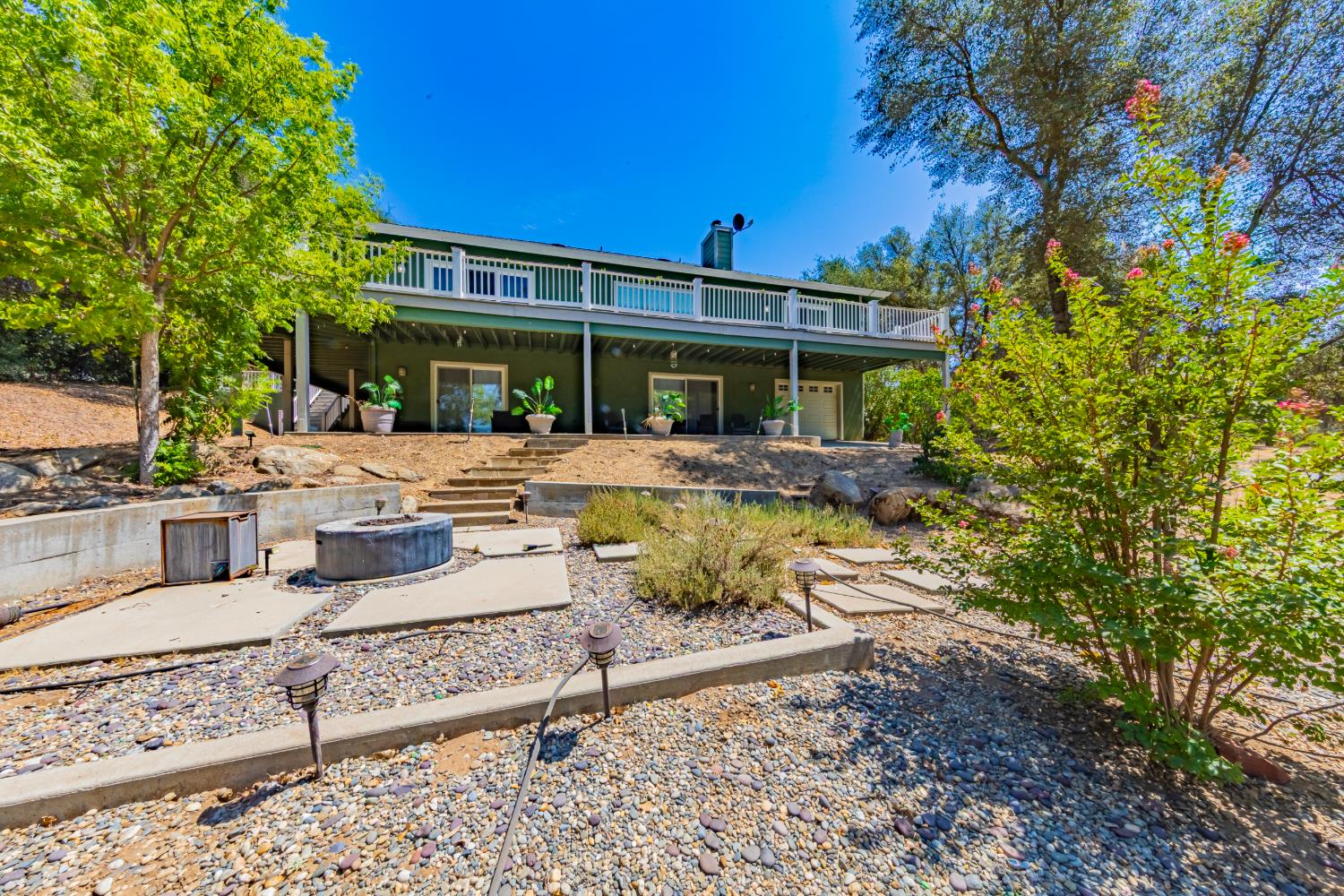 41282 Singing Hills Cir, Ahwahnee, CA 93601