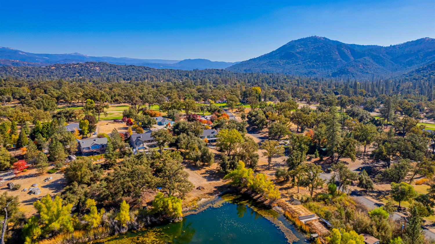 41282 Singing Hills Cir, Ahwahnee, CA 93601