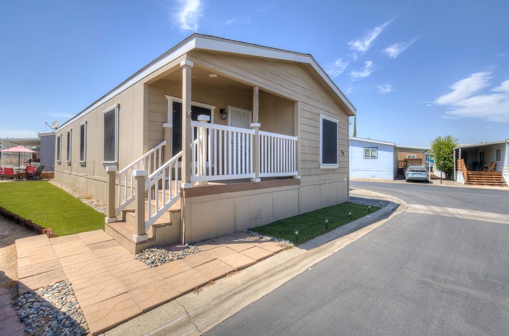 336 E Alluvial Ave #98, Fresno, CA 93720
